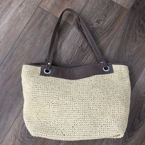 Eddie Bauer Beautiful woven handbag